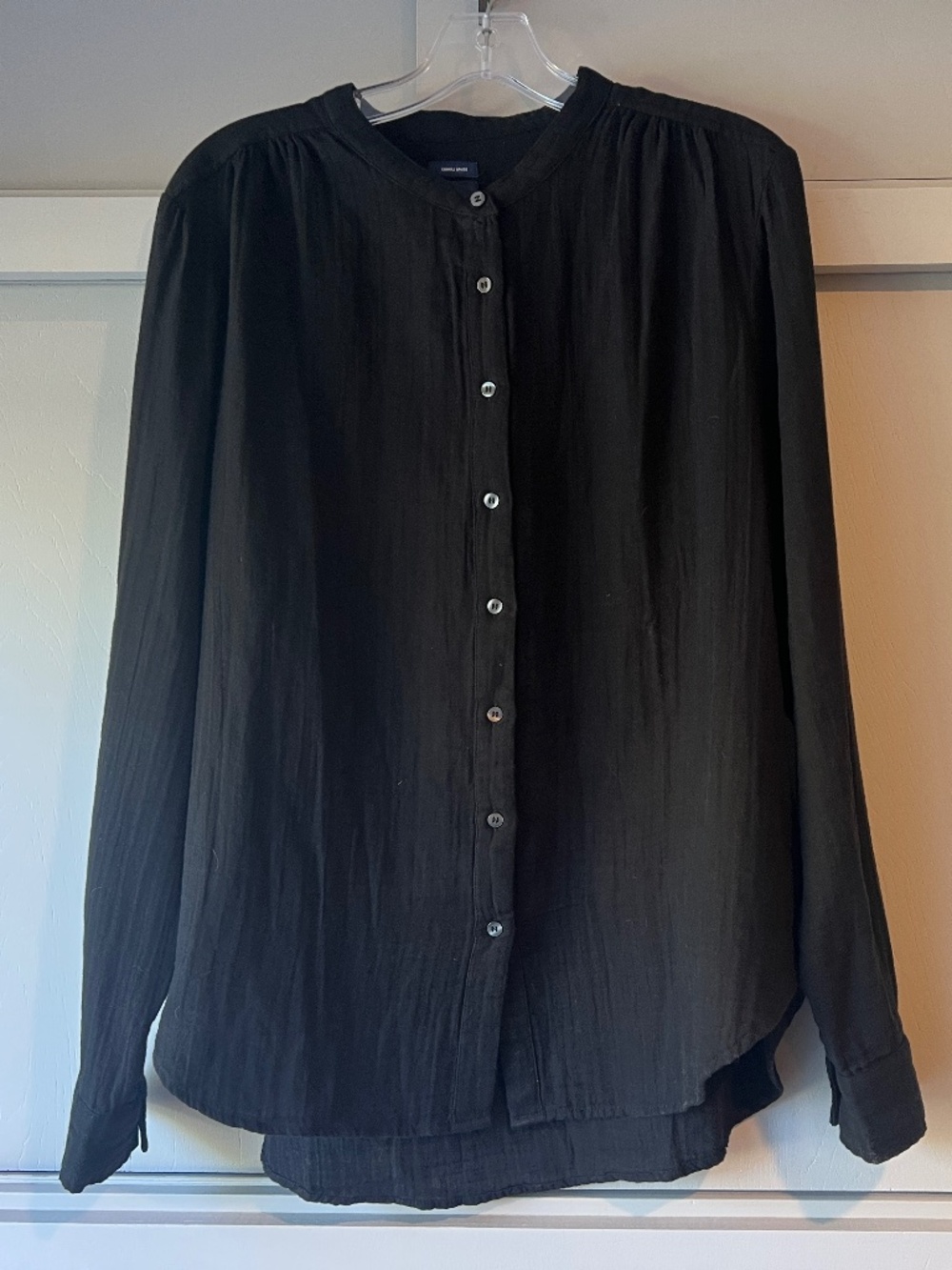 NWT GAP Black Crinkle Cotton Gauze Collarless Button Front Shirt Blouse L